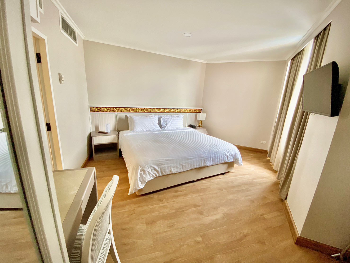 Room Image 2