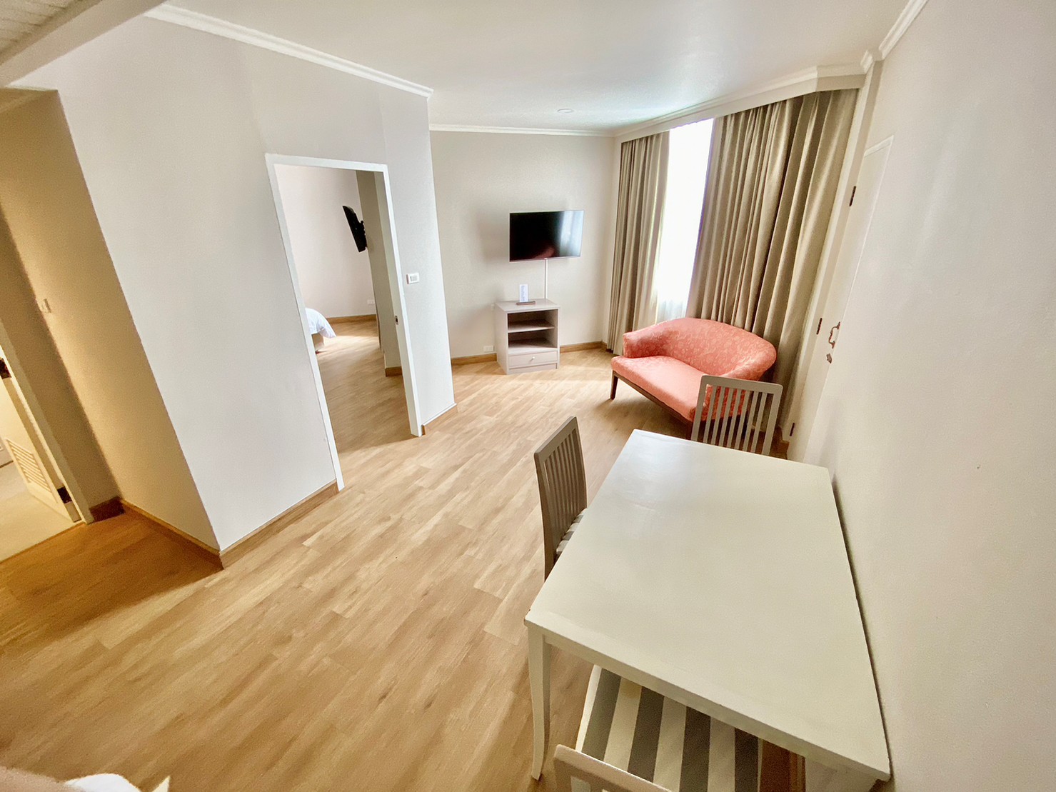 Room Image 3